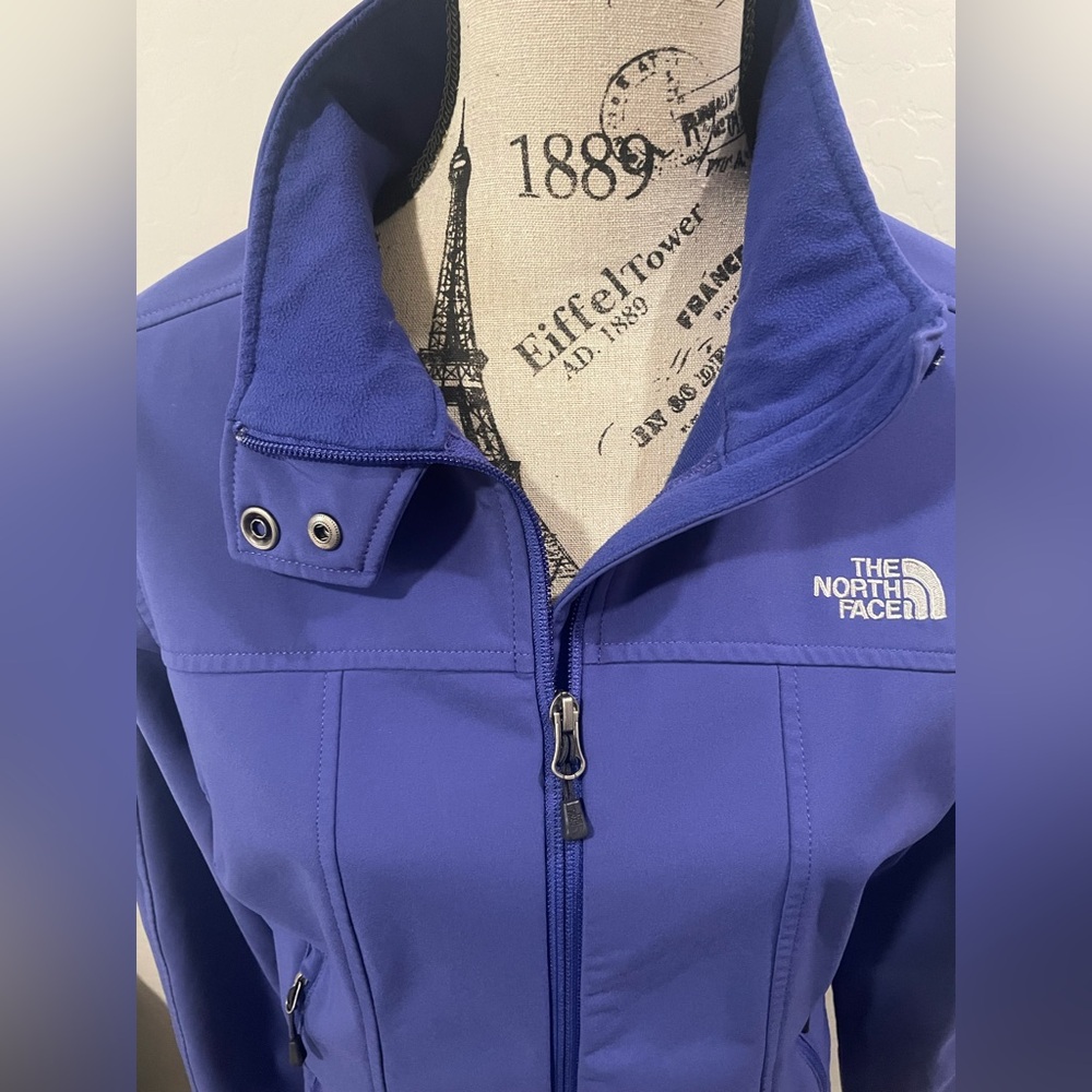 The North Face Jacket - Picture 4 of 11